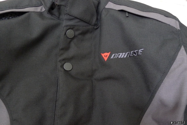 開箱-DAINESE G. XANTUM D-DRY 冬季防寒防摔衣