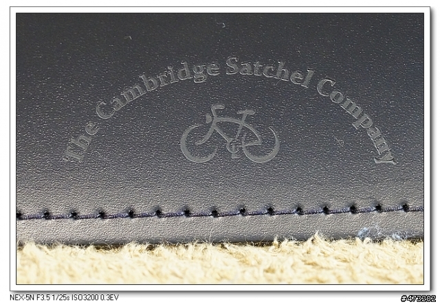The Cambridge Satchel Comany 深藍色 NAVY 15" Leather Satchel 書包側背包開箱