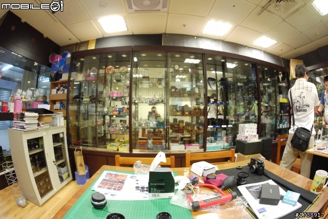 新玩具 samyang 7.5mm F3.5