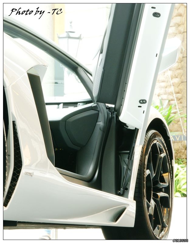 Lamborghini Aventador LP700-4 之....看膩別見怪