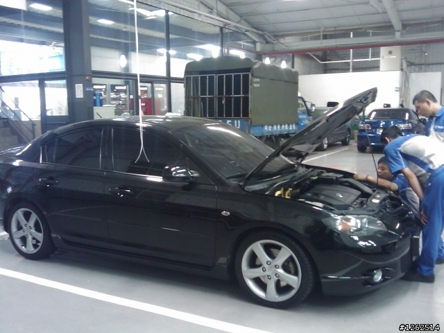 [分享] Mazda烤漆/鈑金/調整品質實在有夠差 更新2011-10-23 [圖多]