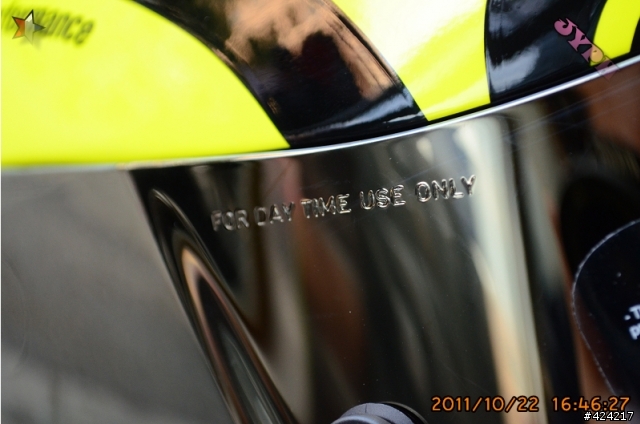 [開箱]首發第二頂AGV GP-TECH Rossi Winter Test 2010 冬季測試帽