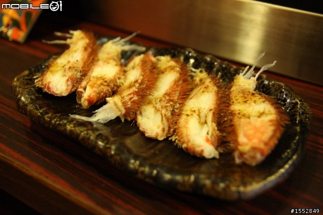 新莊市[鮭鮮人]壽司專賣店-當季特訂豪華毛蟹大餐