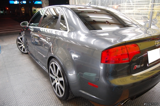 Audi B7 RS4 分享 『更新！終於掛牌了＋磁釉照！』