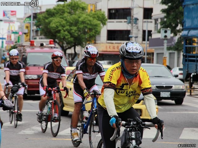 環台中100K 照片(路上拍的，終點拍的，車友請自取)