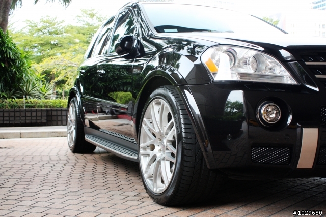 Mercedes Benz ML63 AMG (W164)