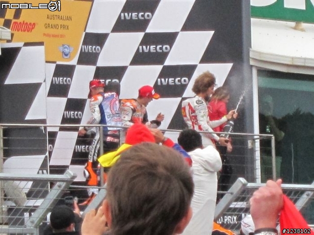 澳洲站 Marco Simoncelli   最後一次喝香檳