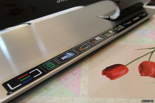 [開箱] 3D步兵、騎兵片放馬過來！SAMSUNG SA950就是要你「好看」！