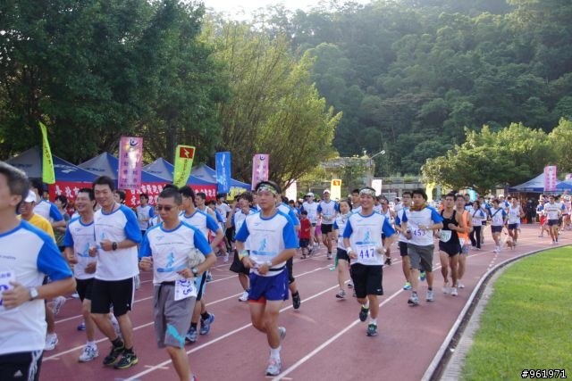 2011貓空路跑隨手拍~有土城財哥您的照片