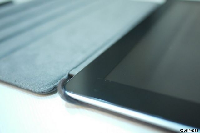 [開箱] 分享滿意度100理想iPad2保護套---Luxa2 iPad 2 Legerity Stand Case  (圖)