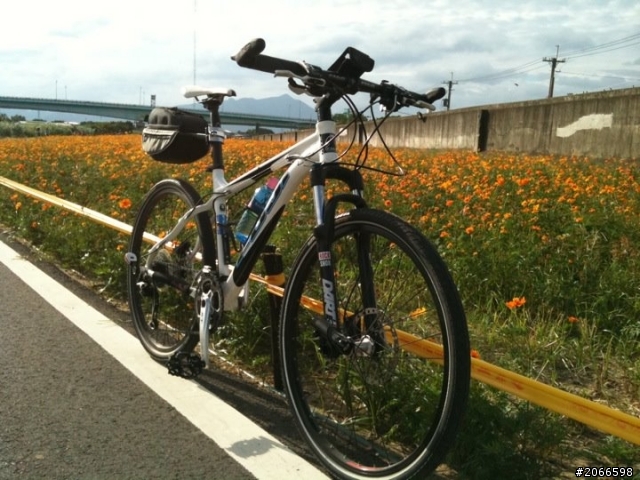 FUJI富士愛車分享區~哈哈哈!