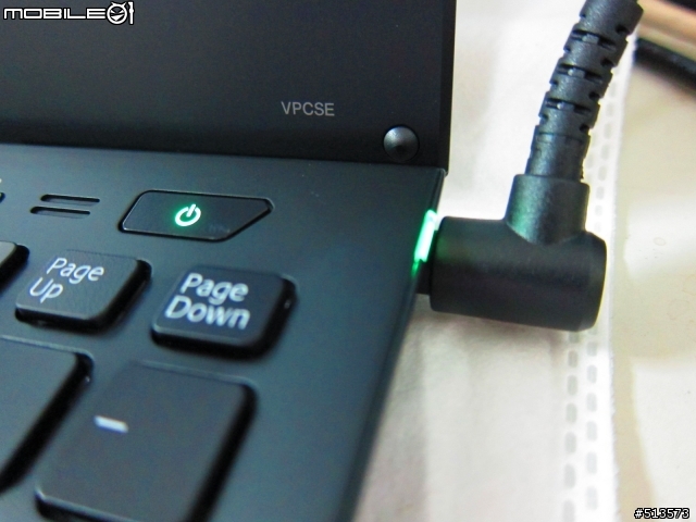 【分享】我的第三台VAIO    SE16(新增原廠贈送電腦包照片)
