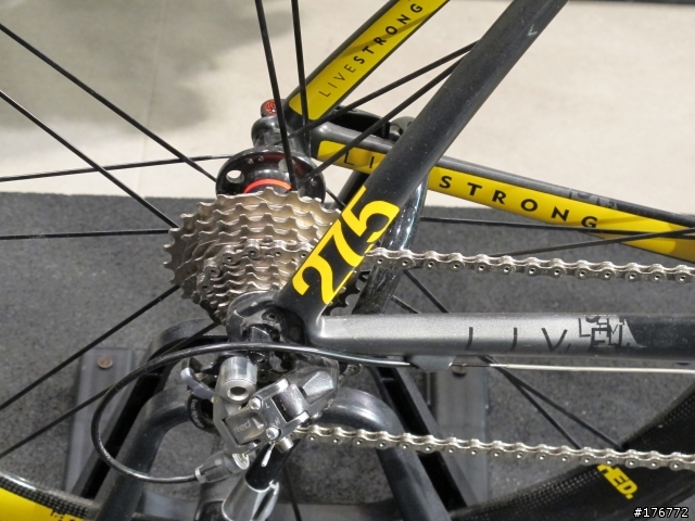 倫敦Nike Town拍的.....Lance Armstrong的愛車...Tour down under 2009