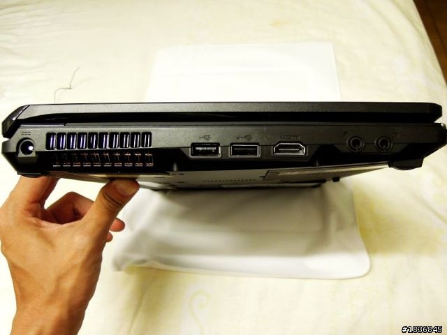 Fujitsu LIFEBOOK SH561 i5-2430M版本開箱文