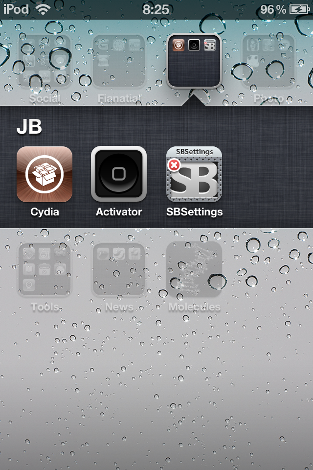 iPod touch 4 with iOS 5