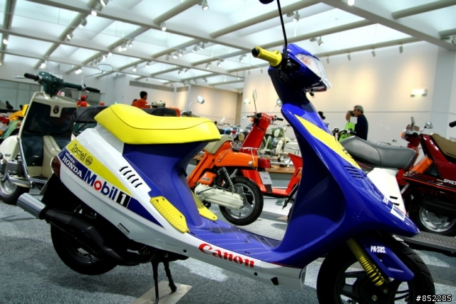 2011 HONDA Collection Hall in JP