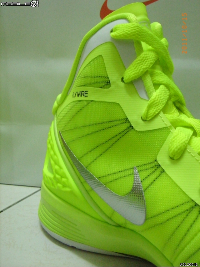 [簡單開箱文]NIKE Hyperdunk 2011 螢光綠