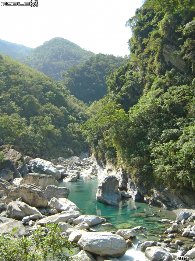2011.10 花蓮四日遊 : 松園別館 & 太魯閣 & 慕谷慕魚 & 立川漁場 & 雲山水 & 豐田村 & 慶修院