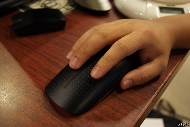 [體驗]多點觸控讓視窗活起來-微軟Touch Mouse