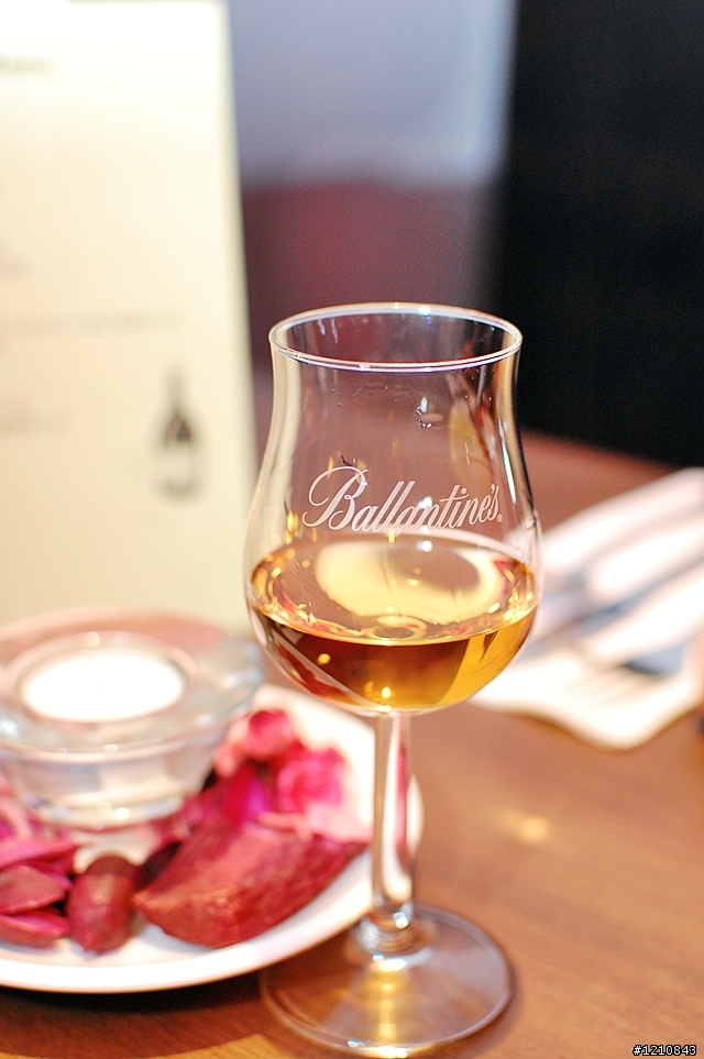 體驗酒香世家時尚風範 - 百齡罈品酒會 活動分享