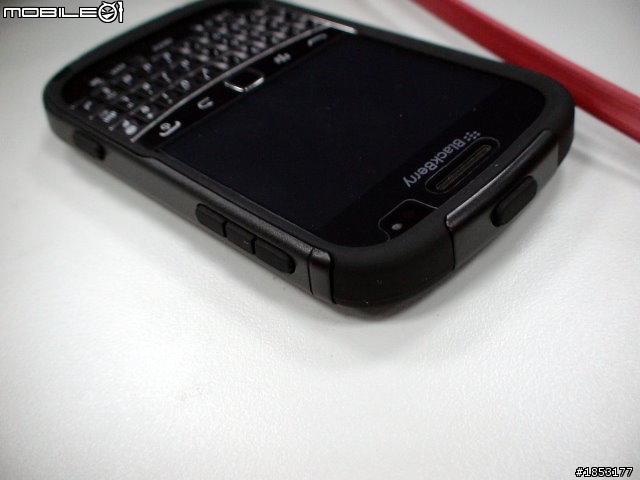 [開箱]Blackberry Bold 9900 Otterbox Commuter
