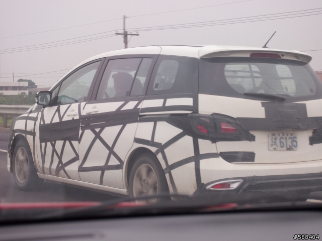 今天看到的試車牌~~