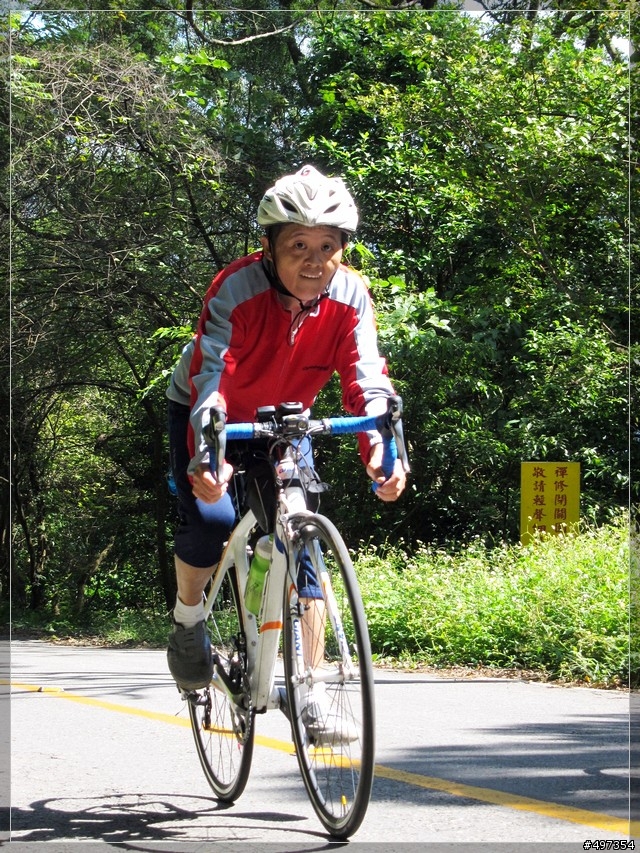 10/8 羅馬公路挑戰賽過佛陀補水站之上坡11點05~15分