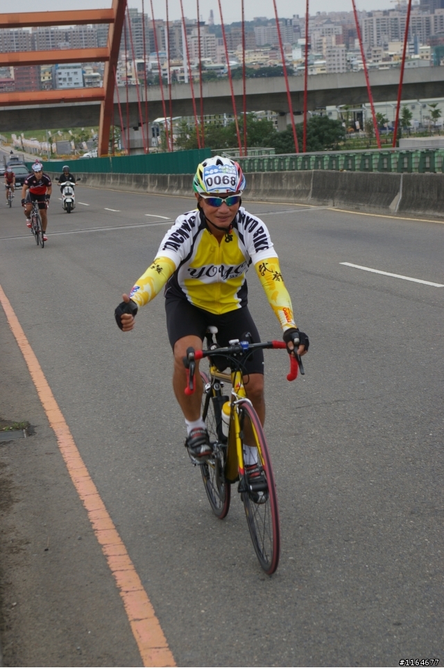 環台中100K~am:8:00~10:20虹揚橋600張