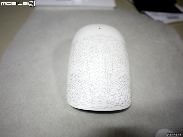 [開箱] 多點觸控的藝術品- Microsoft Touch Mouse藝術家限量版開箱