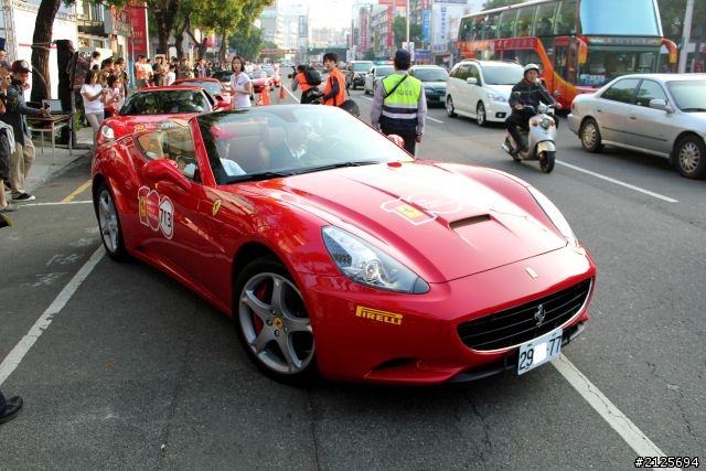 法拉利第3屆拉力賽 車主報到集合(圖多)