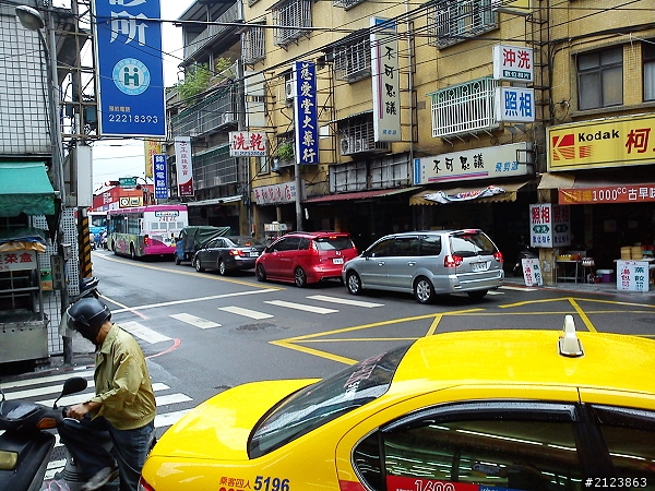 這台是傳說中的 M5 七人座嗎?