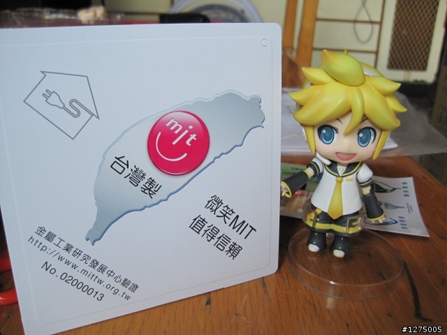 [開箱囉@o@!!] Panasonic 除濕機F-Y101BW之鏡音連亂入開箱分享~~!!