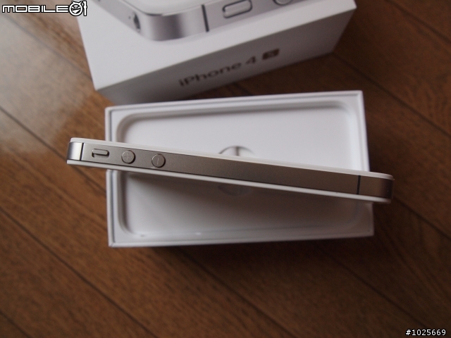 au iphone4S 64G white開箱文^^