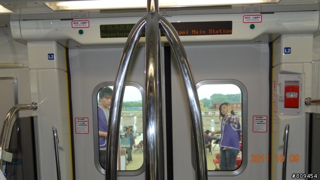 機場捷運電聯車展示，圖多