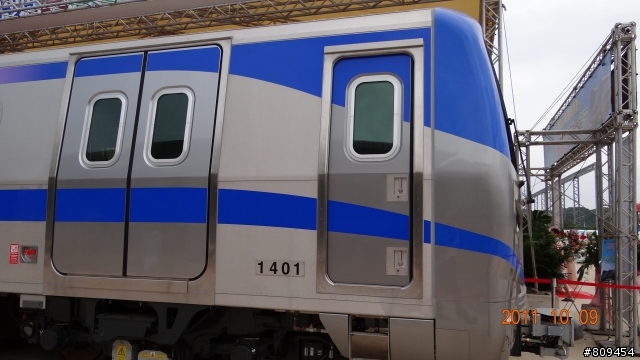 機場捷運電聯車展示，圖多