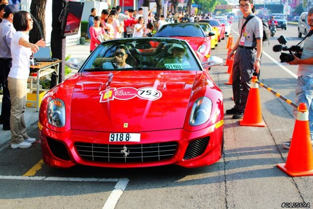 法拉利第3屆拉力賽 車主報到集合(圖多)