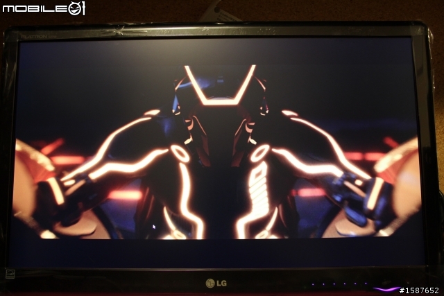 LG 27吋LED電腦螢幕 E2750V-PN 開箱文