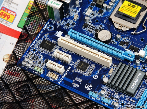 分享HTPC實現 - H61M-S2H + 2600K玩XBMC Media Center