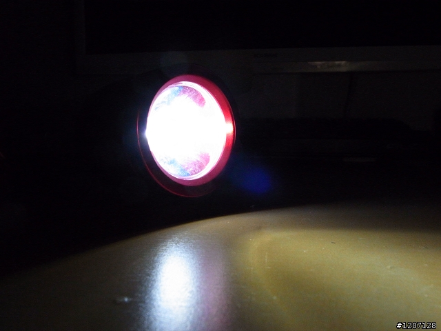 [開箱] Snap-On 54+1 LED工作燈