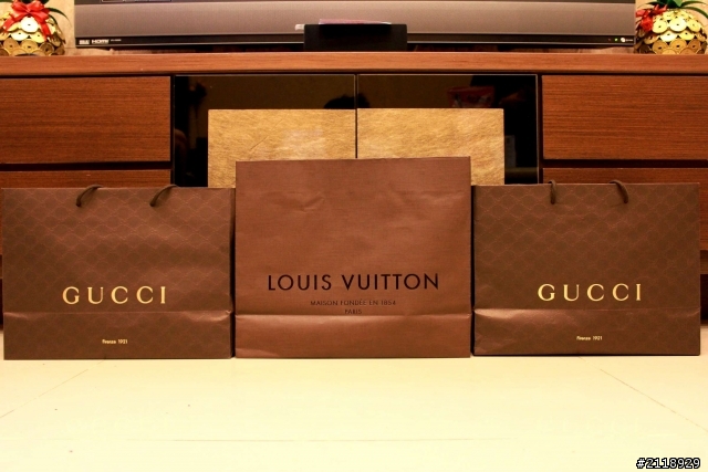 [開箱] 歐洲買回的2個GUCCI包(Sukey 系列)與1個LV包(經典TOTALLY系列)