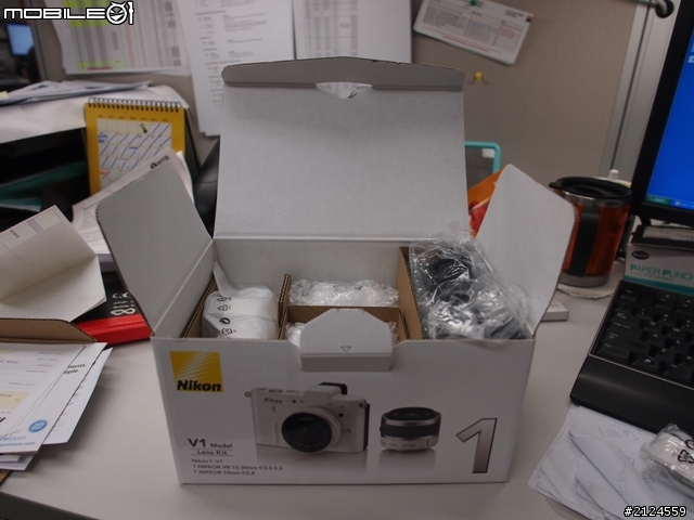 [開箱文] Nikon V1 開箱囉!