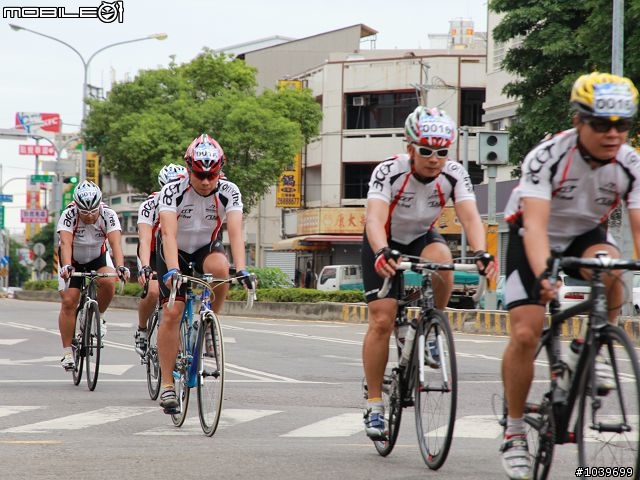 環台中100K 照片(路上拍的，終點拍的，車友請自取)