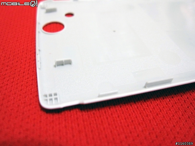 [11/03開箱補充-圖多] Xpreia Arc S 和 Ray-Out 喬巴ARC套 和 日本 SANYO KBC-L2BS 和 黑執事收納包 和 Evangelion 吊飾