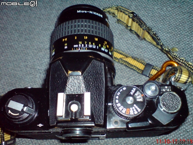 家裡很久沒用的NIKON機械單眼