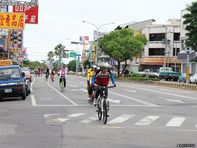 環台中100K 照片(路上拍的，終點拍的，車友請自取)