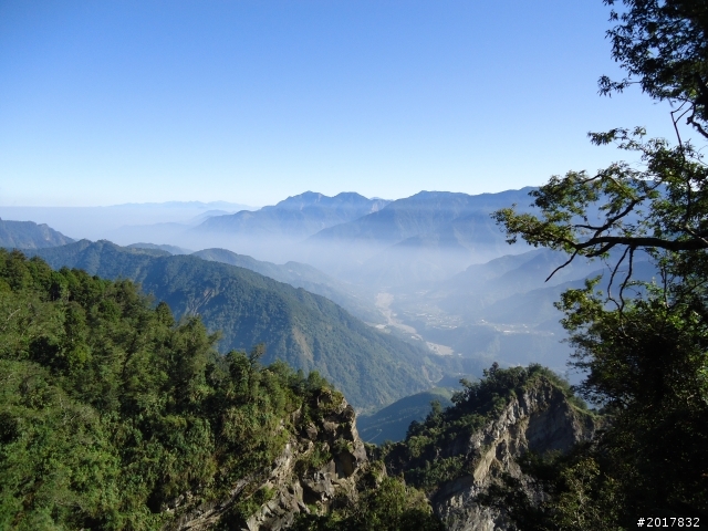10/23-10/24阿里山之戀(龍銀山步道-祝山日出-對高岳步道)