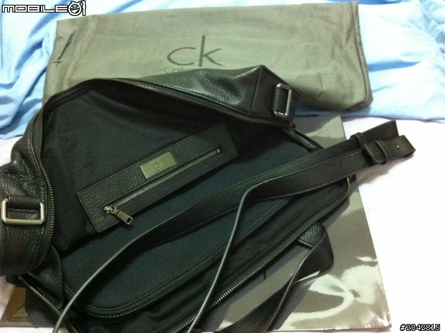 [不專業開箱]CalvinKlein 真皮側背包