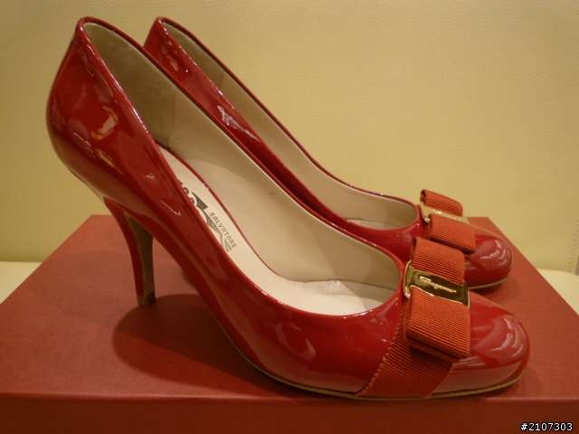 《開箱》Salvatore Ferragamo小紅鞋