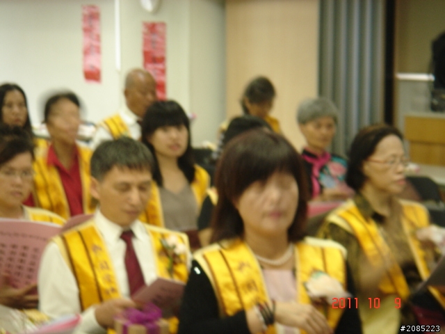佛光山會員大會看到的靓妹.......