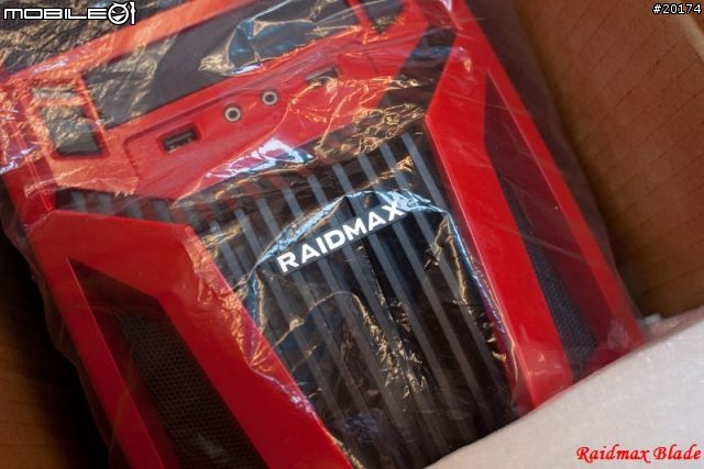 [開箱]Raidmax Blade黑紅巨劍機殼 外型犀利開箱
